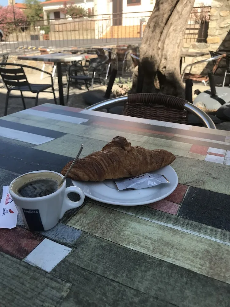 Café Croissant